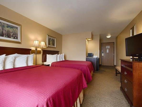Best Western Penn-Ohio Inn&Suites Hubbard Exterior foto